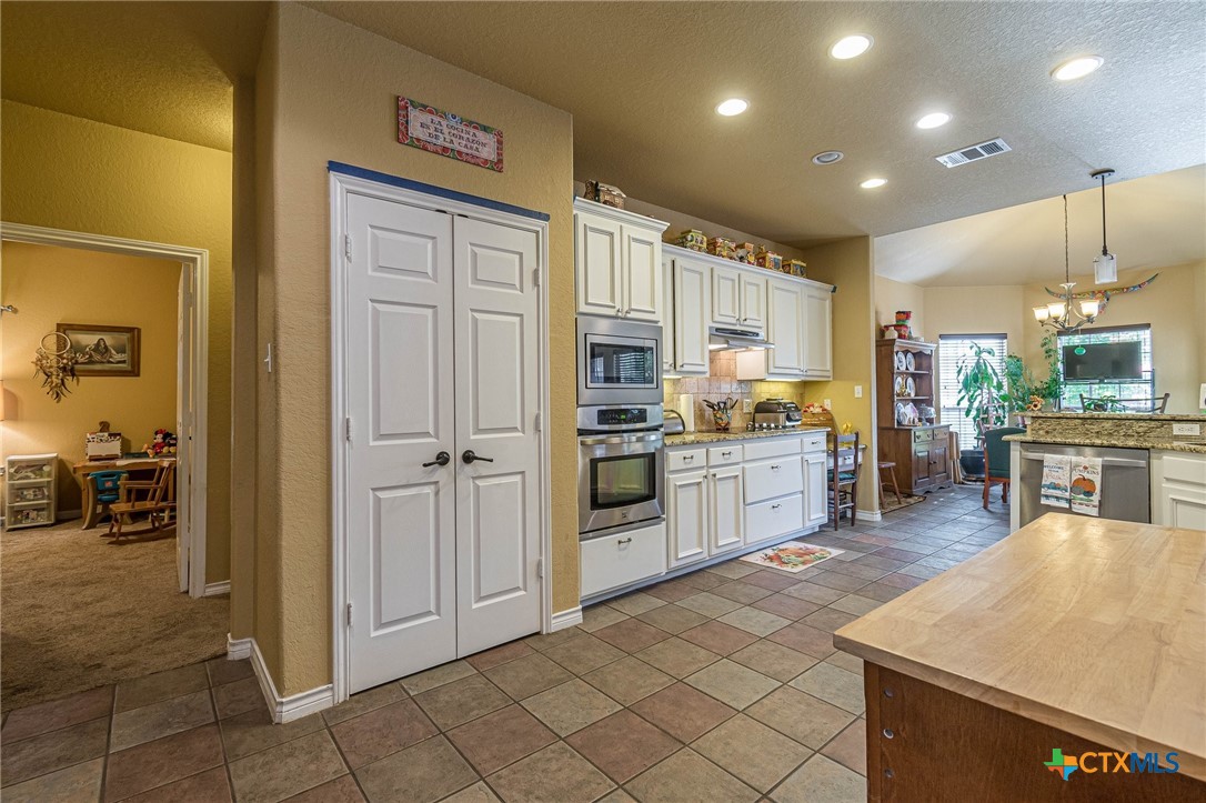 217 Meadowlark Lane Property Photo 3