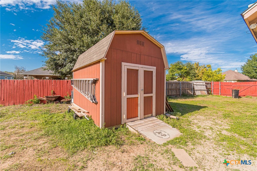 217 Meadowlark Lane Property Photo 32