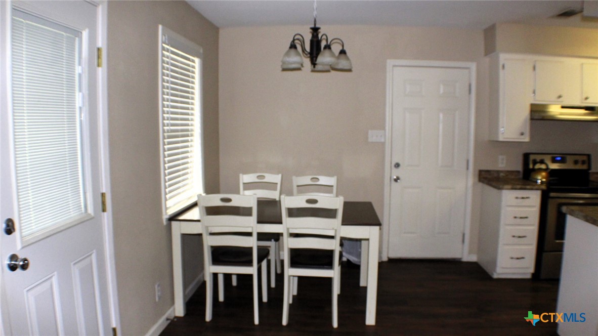 4601 Evergreen Lane Property Photo 8