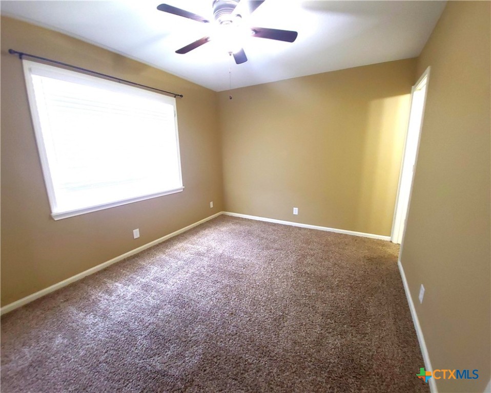 4601 Evergreen Lane Property Photo 14