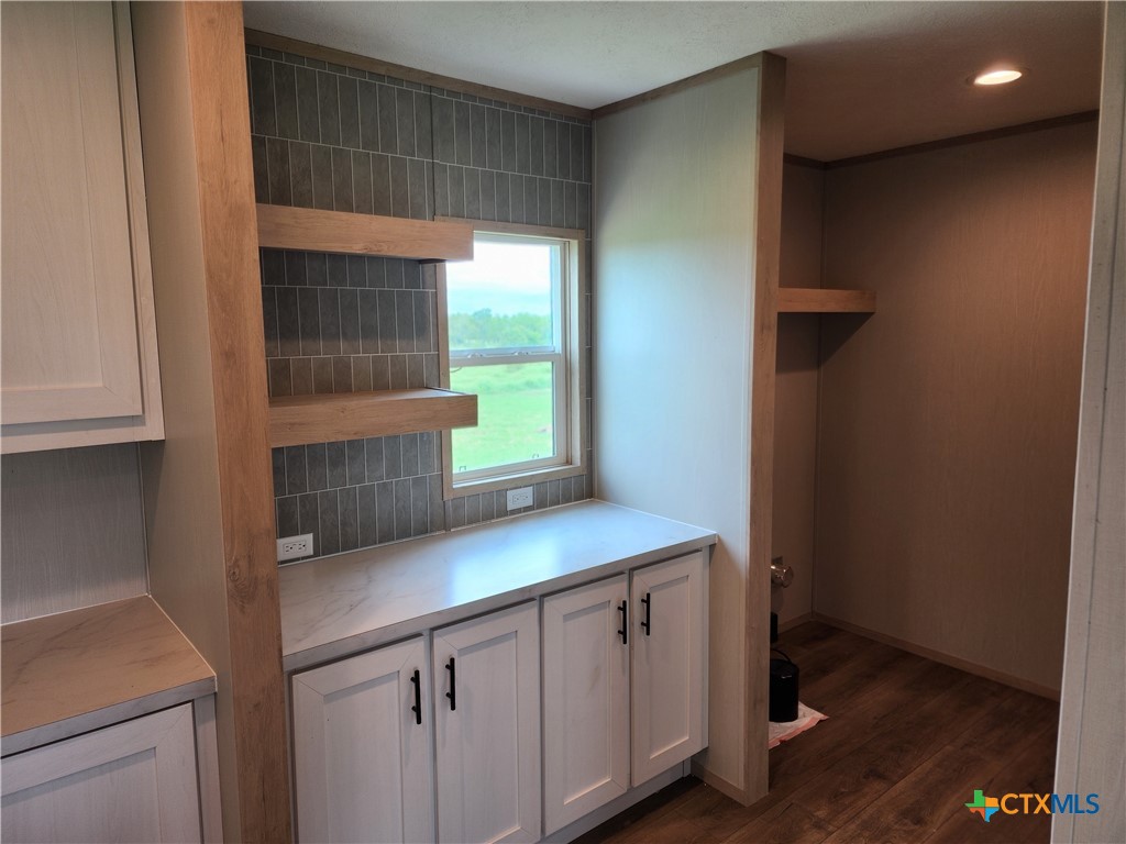 41 Pr 3042 Property Photo 9