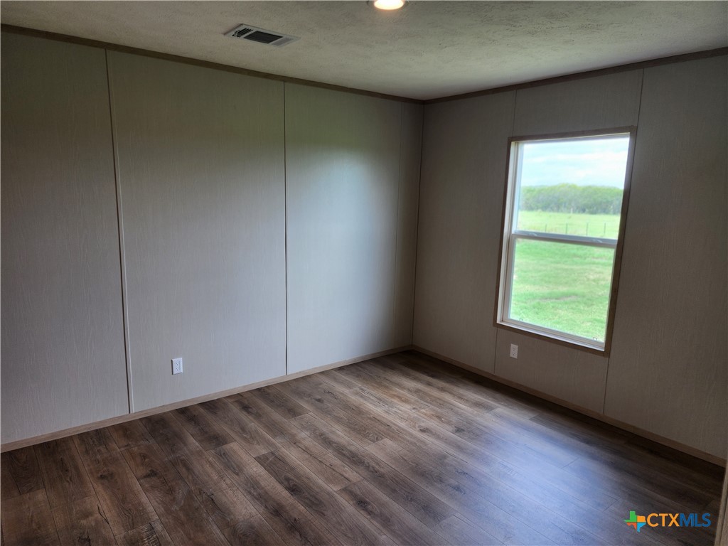 41 Pr 3042 Property Photo 18