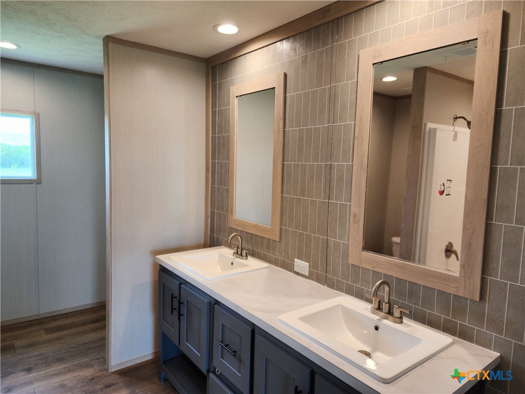 41 Pr 3042 Property Photo 22