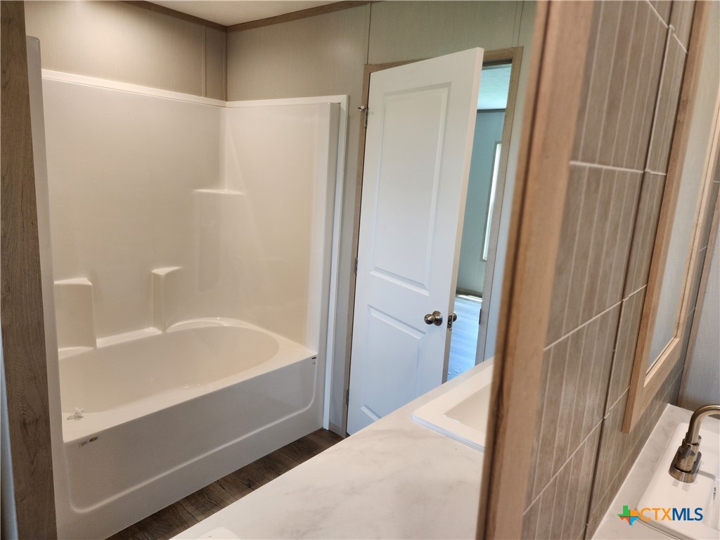 41 Pr 3042 Property Photo 23