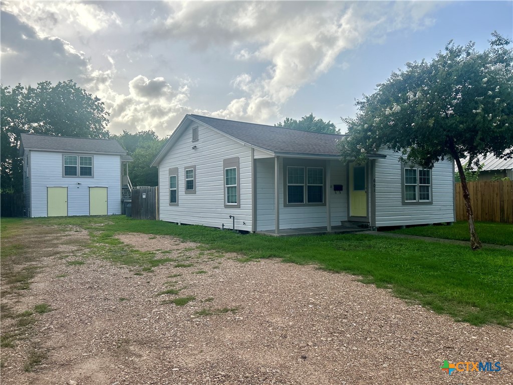 601 Avenue C Property Photo