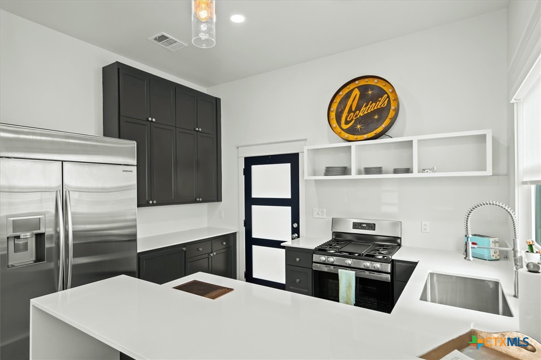 412 N Blanco Street Property Photo 12