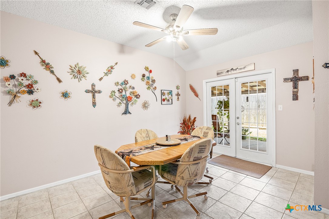 621 Brocton Street Property Photo 7