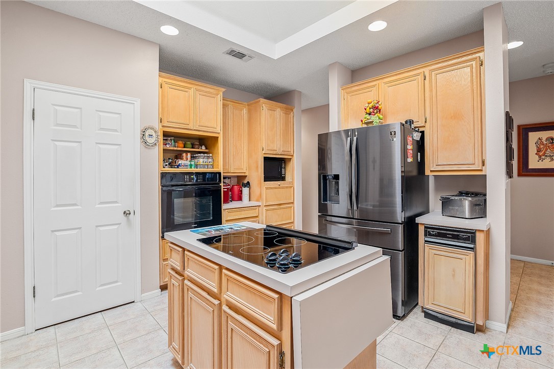 621 Brocton Street Property Photo 12
