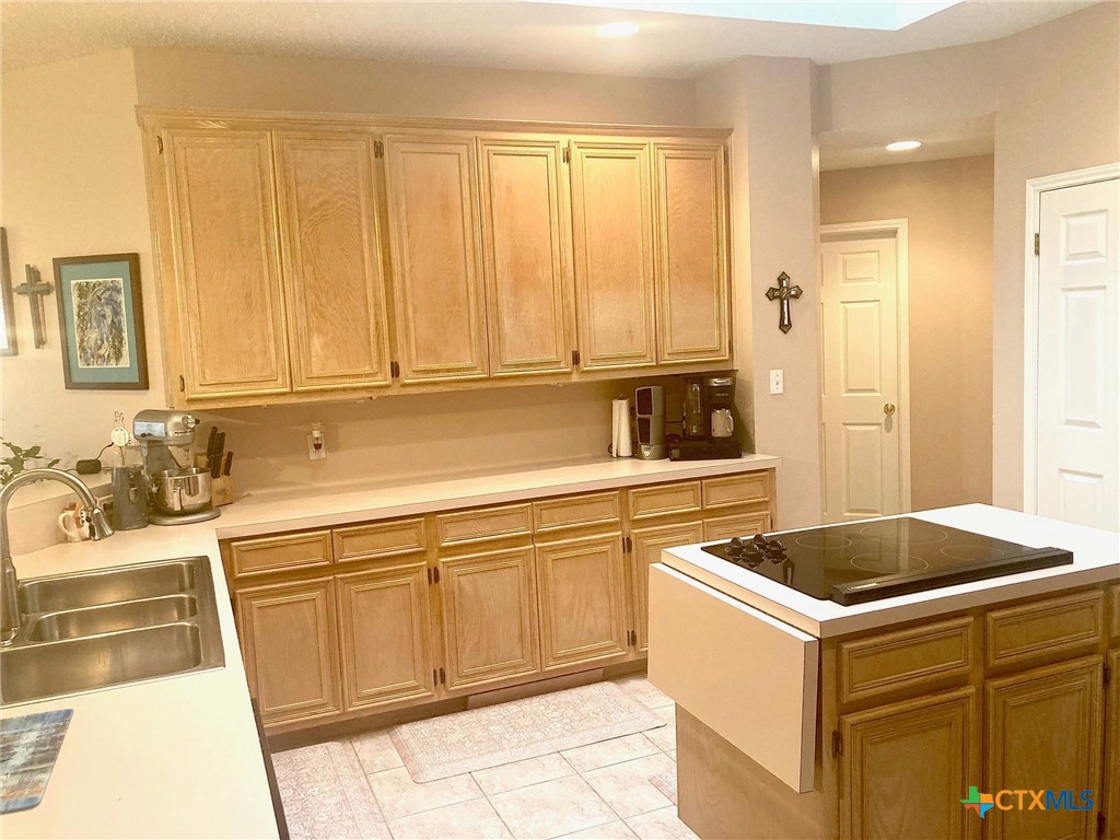 621 Brocton Street Property Photo 14