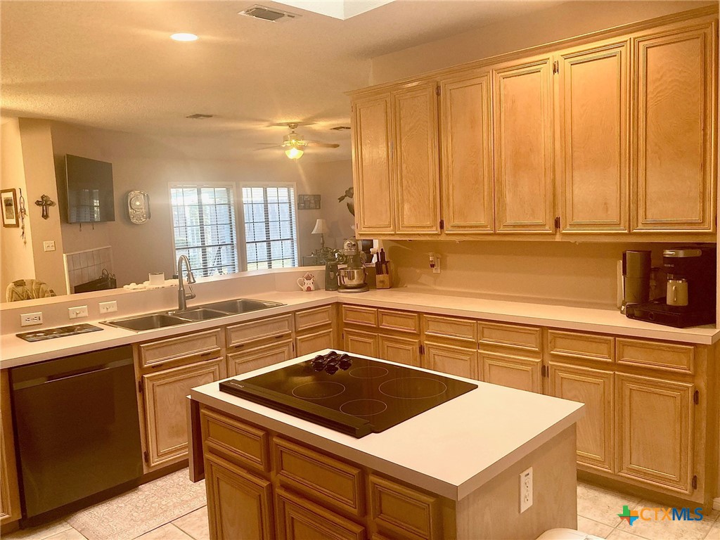 621 Brocton Street Property Photo 15