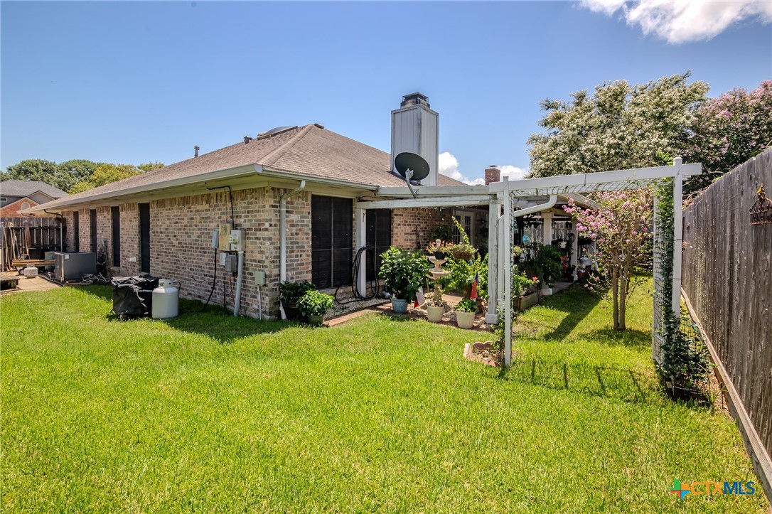 621 Brocton Street Property Photo 28
