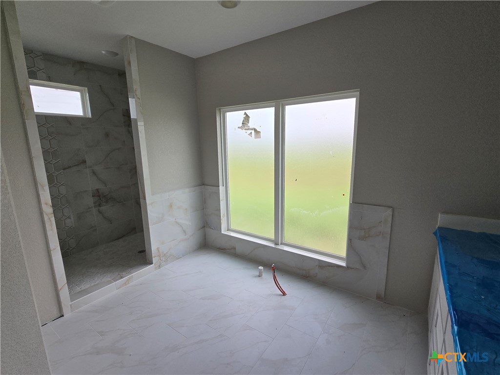 8186 S Lone Star Parkway Property Photo 19