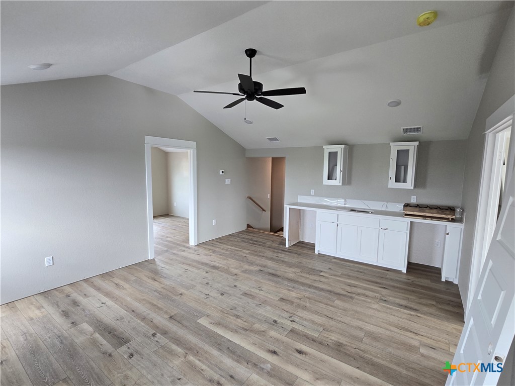 8186 S Lone Star Parkway Property Photo 20