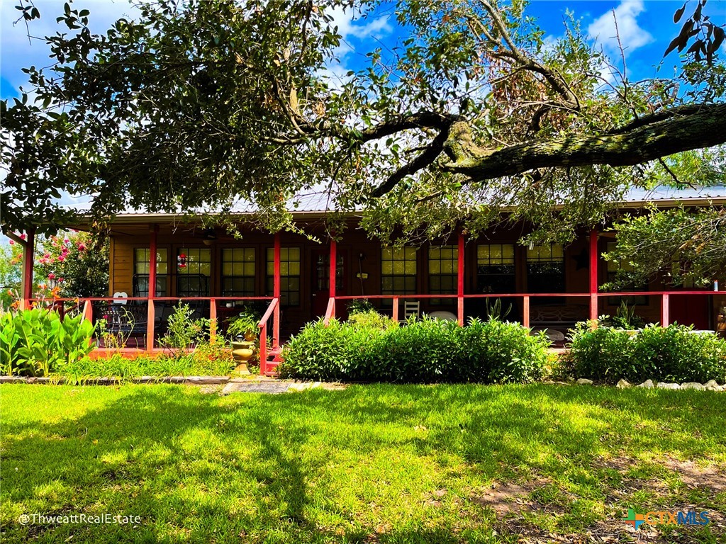 1069 Fm 1444 Road Property Photo