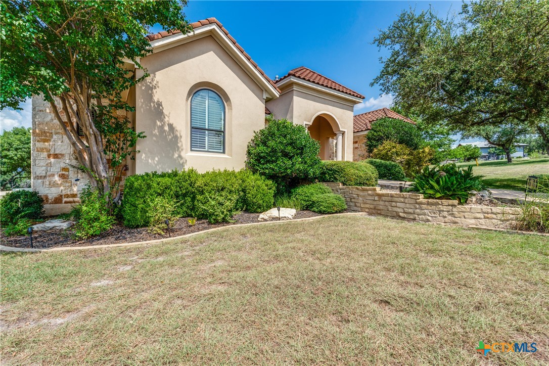 1027 Las Brisas Drive Property Photo 5