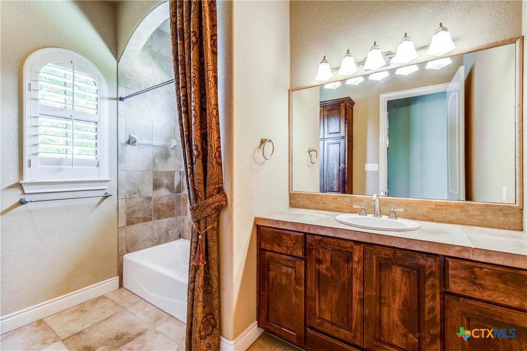 1027 Las Brisas Drive Property Photo 29
