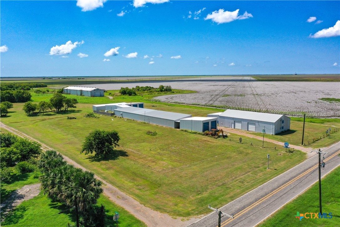 302 Luthardt Property Photo 11