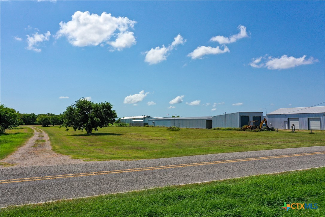302 Luthardt Property Photo 12