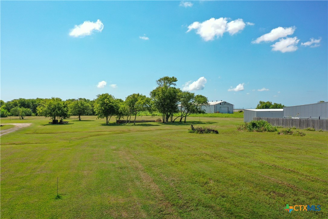 302 Luthardt Property Photo 15