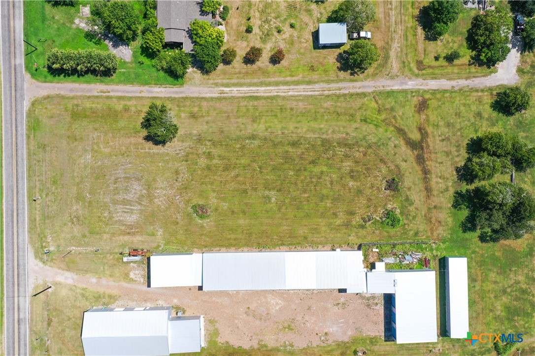 302 Luthardt Property Photo 21