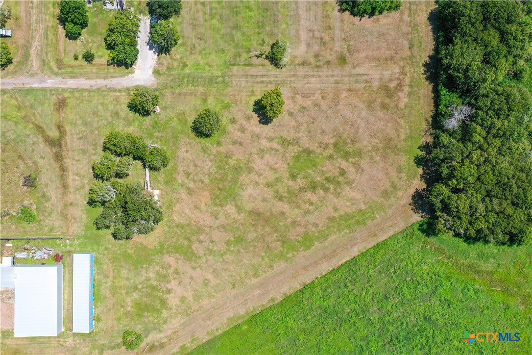 302 Luthardt Property Photo 22