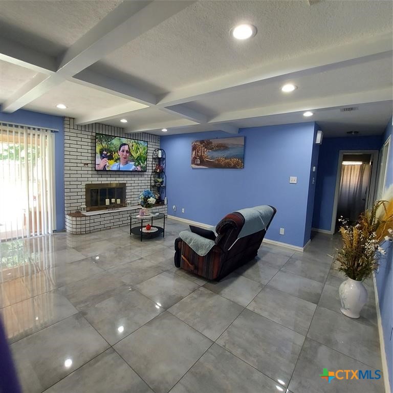 2303 Dover Road Property Photo 7