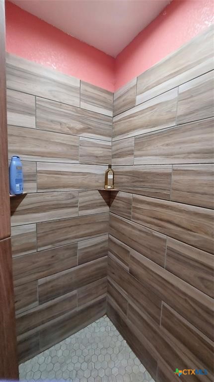 2303 Dover Road Property Photo 18