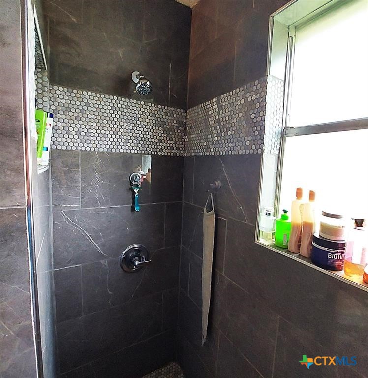 2303 Dover Road Property Photo 24