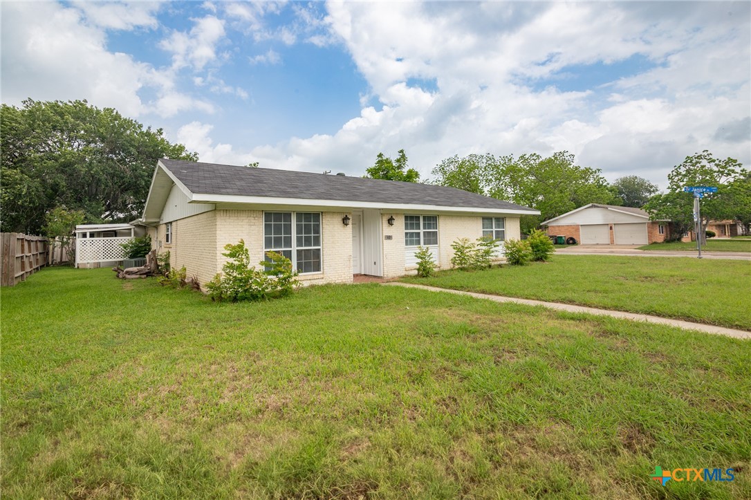 2512 E Airline Road Property Photo 1
