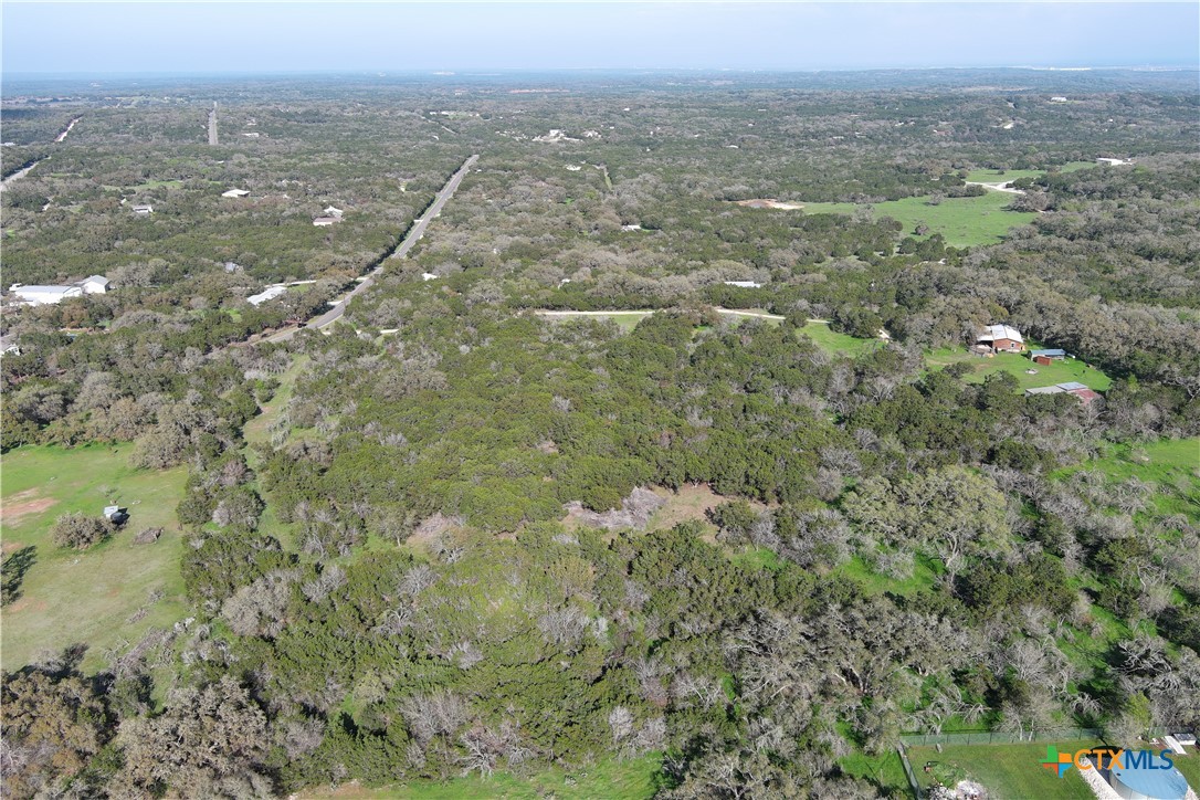 8205 Wegner Road Property Photo 6