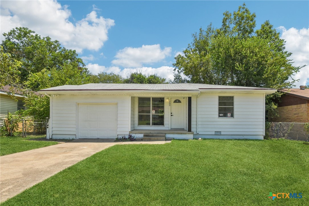 1202 S 2nd Street Property Photo