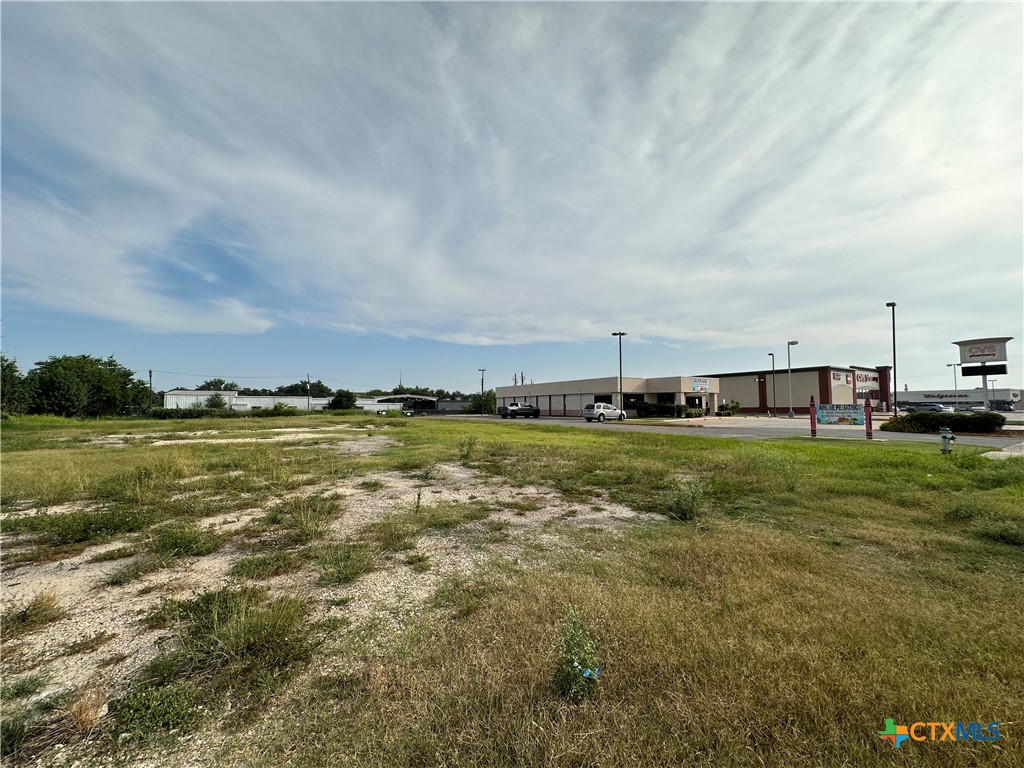 605 E Airline Road Property Photo 1