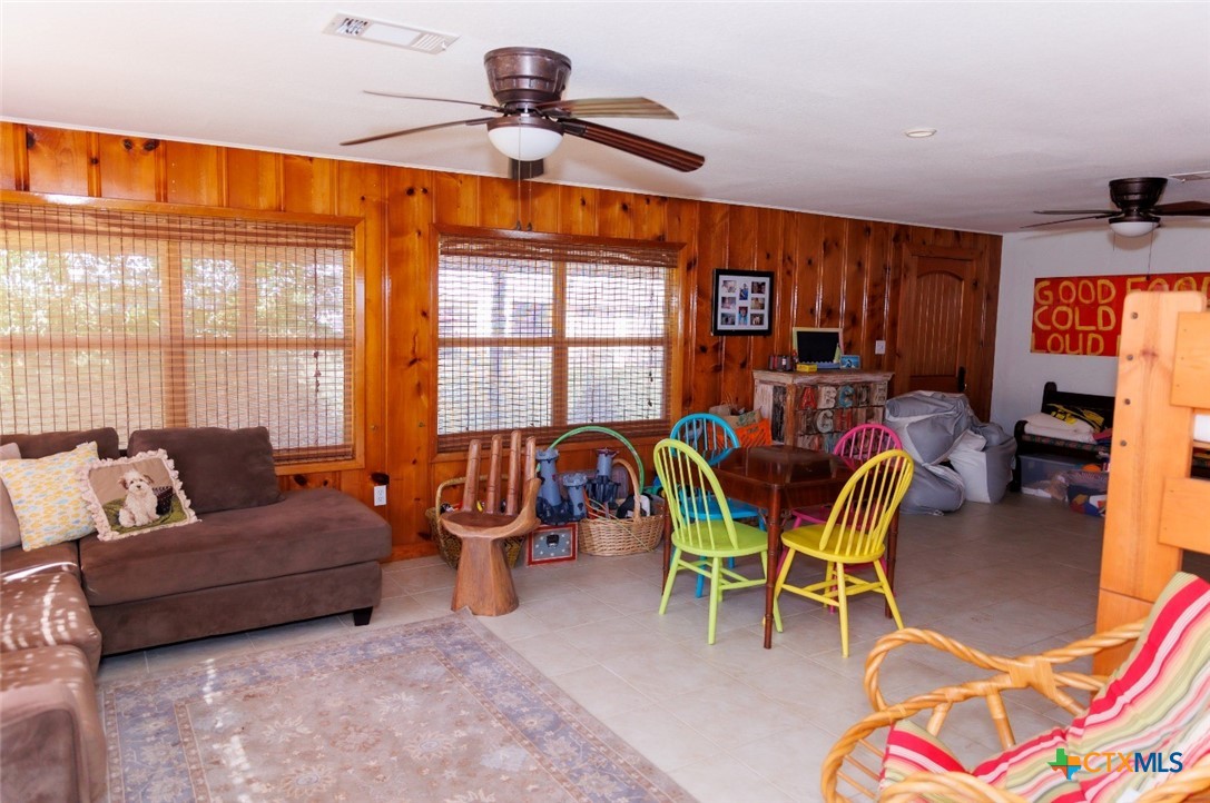 927 N Cr 307 Road Property Photo 7