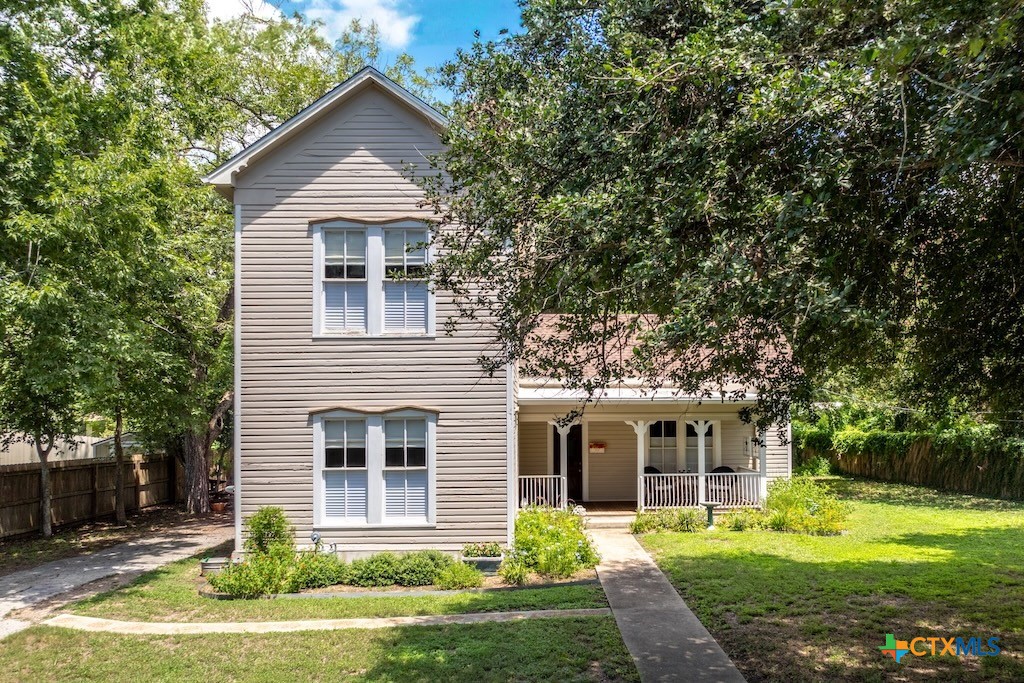 114 N College Street Property Photo 2