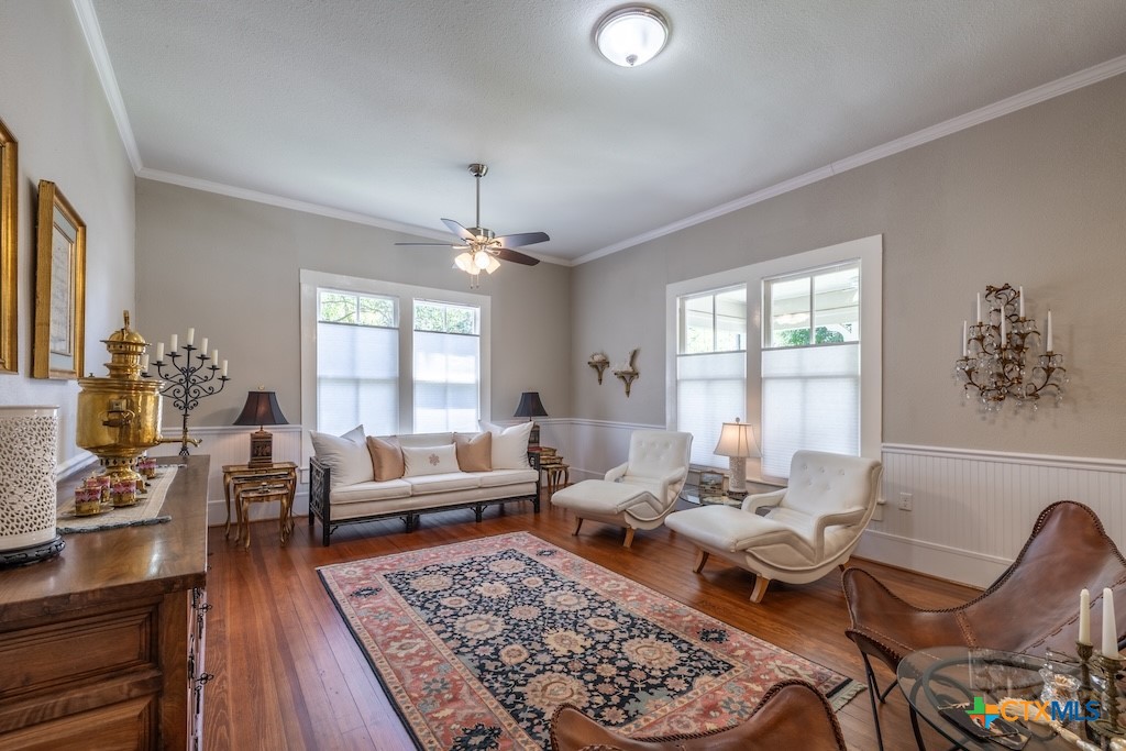 114 N College Street Property Photo 3