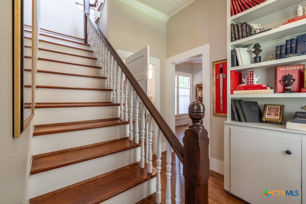 114 N College Street Property Photo 17