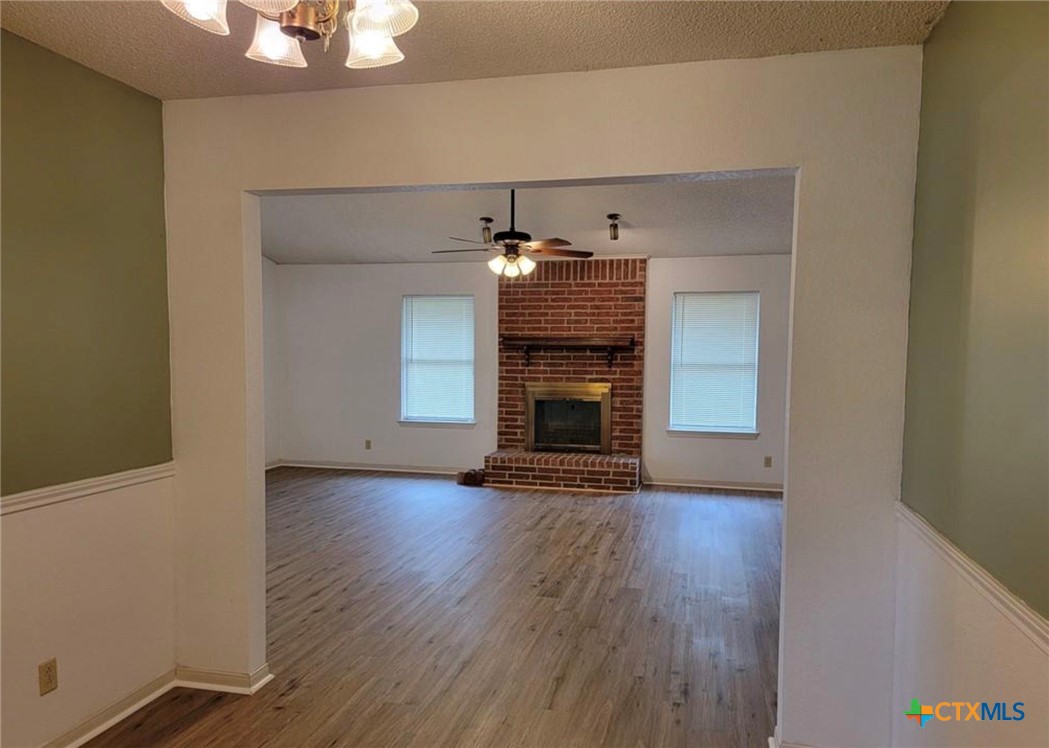 4709 Poppy Wood Circle Property Photo 4