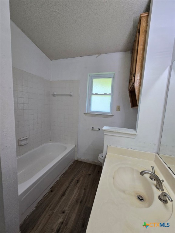 4709 Poppy Wood Circle Property Photo 13