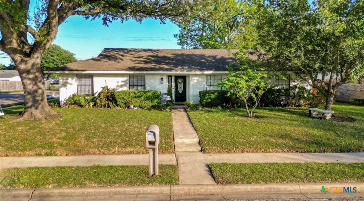 1109 Plantation Road Property Photo 1