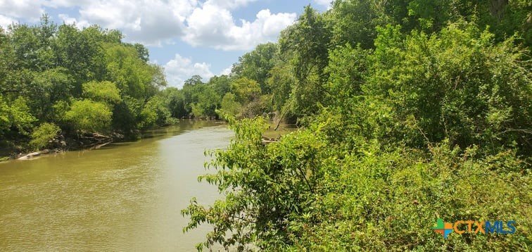 2224 Levee Road Property Photo 3