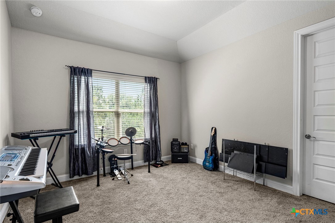2550 Black Bear Drive Property Photo 24
