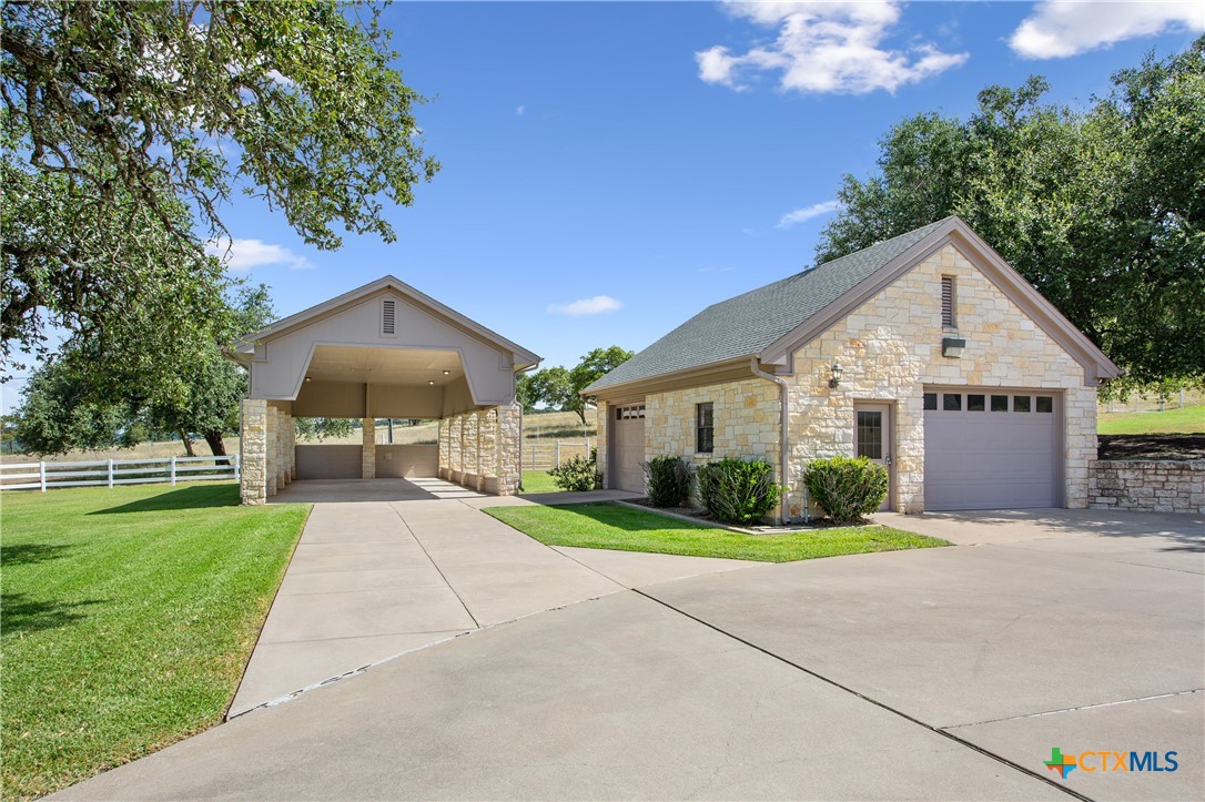 3010 Split Oak Ranch Road Property Photo 5