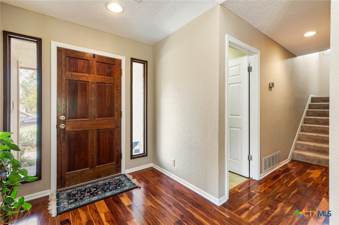 2501 Canyon Cliff Drive Property Photo 8