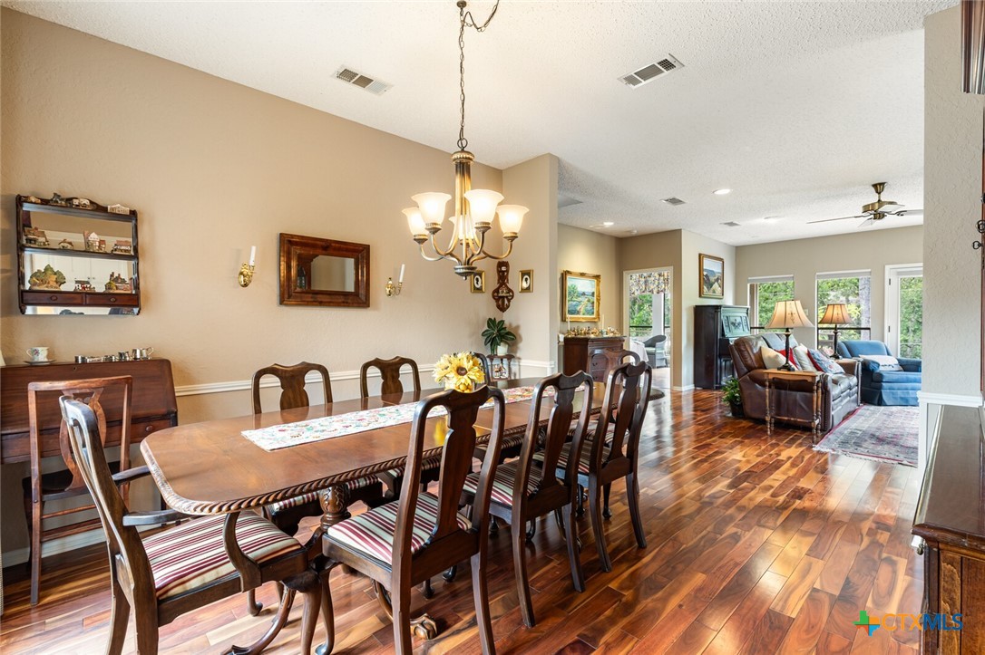2501 Canyon Cliff Drive Property Photo 12