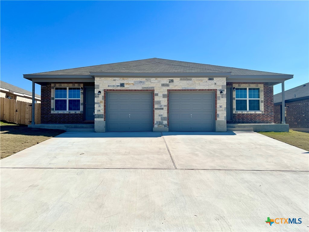 117 Dolphin Drive Property Photo 1
