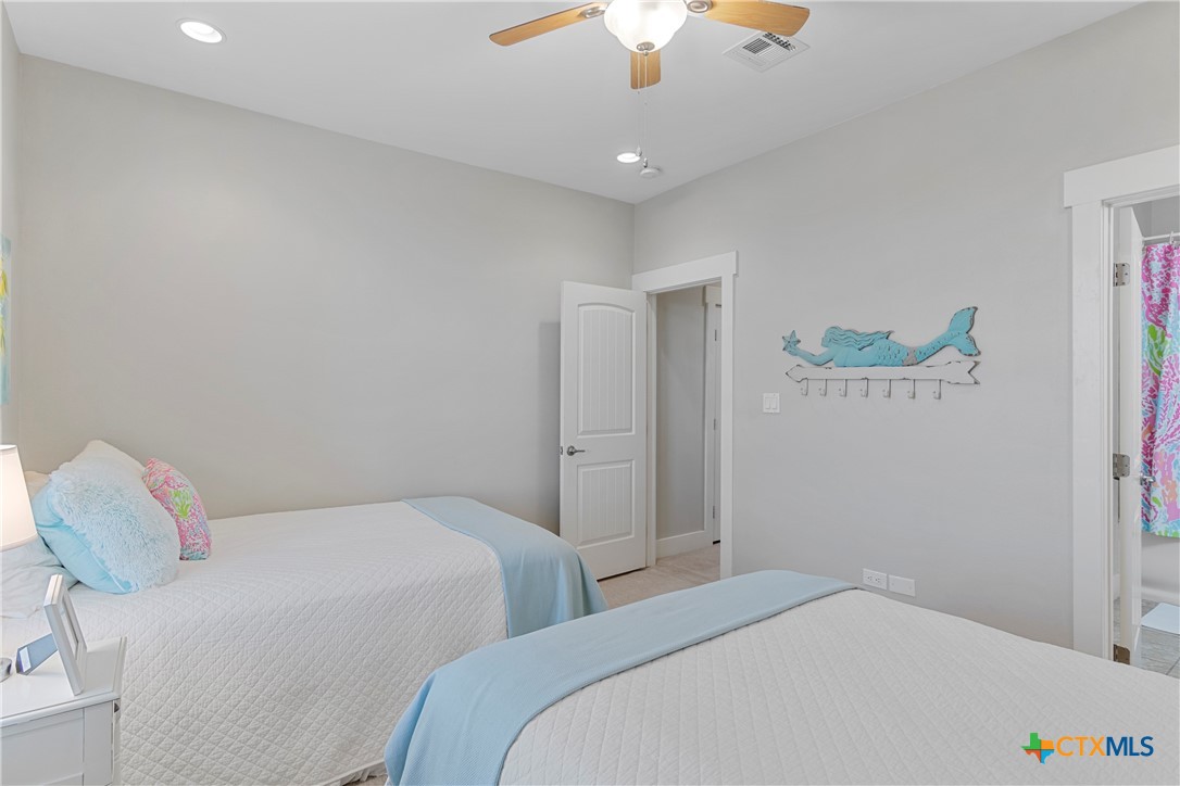 114 Lavaca Circle Property Photo 23