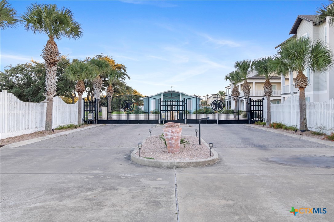 114 Lavaca Circle Property Photo 47