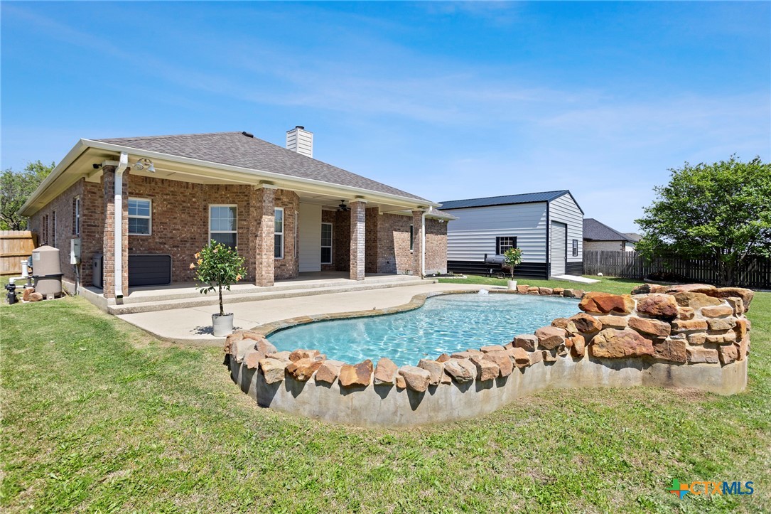 3585 W Amity Road Property Photo 1
