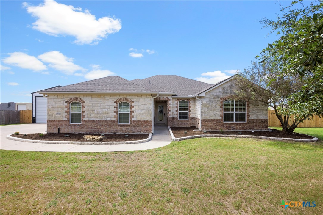 3585 W Amity Road Property Photo 4