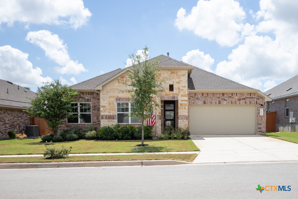 2223 Quince Avenue Property Photo 1